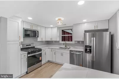 13814 Greenwood Drive, Woodbridge, VA 22193 - Photo 4