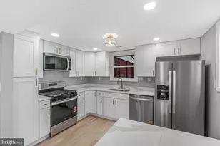 13814 Greenwood Dr, Woodbridge, VA 22193 - Photo 4