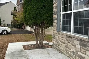 16272 Eagle Flight Cir, Woodbridge, VA 22191 - Photo 2