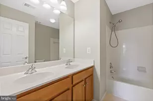 8633 Wales Ct, Gainesville, VA 20155 - Photo 36