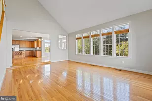 8633 Wales Ct, Gainesville, VA 20155 - Photo 18