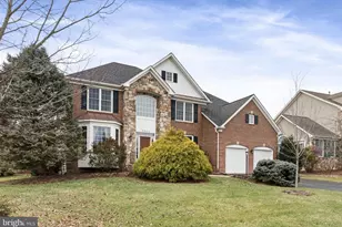 9084 Acadia Park Dr, Bristow, VA 20136 - Photo 4