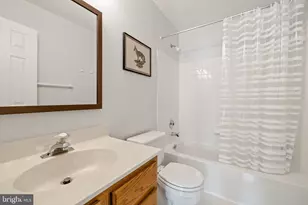 13911 Ruler Ct, Woodbridge, VA 22193 - Photo 26