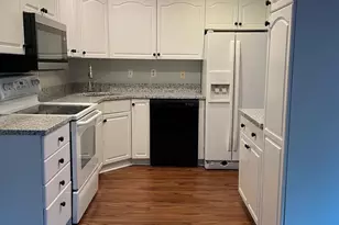 8048 Hilliard Dr, Manassas, VA 20109 - Photo 6