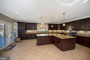 8110 Spruce St, Manassas, VA 20111 - Photo 8