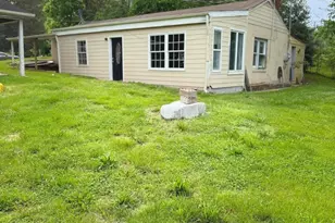 7421 Lake Dr, Manassas, VA 20111 - Photo 1