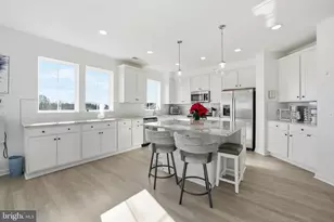 3720 Havertill Ln, Woodbridge, VA 22193 - Photo 12