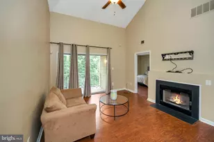 1067 Gardenview Loop, Woodbridge, VA 22191 - Photo 16