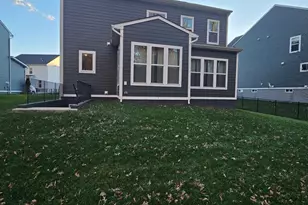 17751 White Campion Wy, Dumfries, VA 22026 - Photo 4