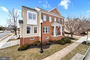 8896 Song Sparrow Dr, Gainesville, VA 20155 - Photo 6