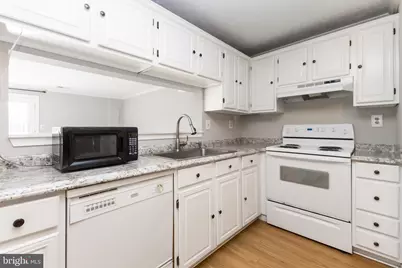 10123 Statesboro Court, Manassas, VA 20109 - Photo 6