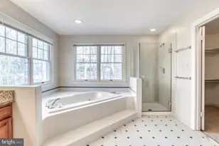 9879 Hemlock Hills Ct, Manassas, VA 20111 - Photo 32