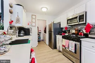 7985 Coachcrest Ct, Manassas, VA 20109 - Photo 8