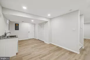 11975 Farrabow Ln, Woodbridge, VA 22192 - Photo 32