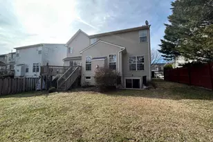 8197 Tenbrook Dr, Gainesville, VA 20155 - Photo 2