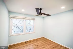 16080 Deer Park Dr, Dumfries, VA 22025 - Photo 14