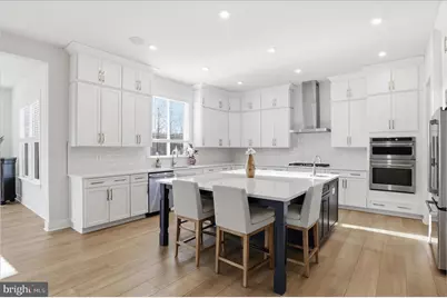 8781 Beechnut Springs Way, Manassas, VA 20112 - Photo 16