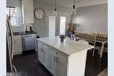 5598 Shadybrook Drive, Woodbridge, VA 22193 - Photo 4