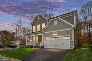 17814 White Campion Wy, Dumfries, VA 22026 - Photo 2