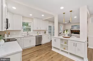 4749 Shadow Oak Ct, Dumfries, VA 22025 - Photo 20