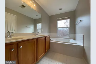 4929 Chaste Tree Place, Woodbridge, VA 22192 - Photo 24