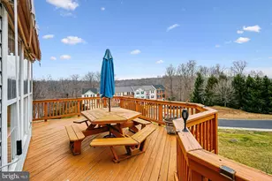 11741 Barrows Ln, Woodbridge, VA 22192 - Photo 16