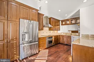 211 Mill St, Occoquan, VA 22125 - Photo 10