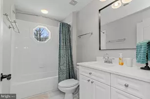 8360 Hickory Hollow Ct, Manassas, VA 20112 - Photo 38