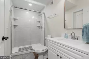 8360 Hickory Hollow Ct, Manassas, VA 20112 - Photo 46