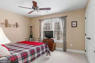 8360 Hickory Hollow Ct, Manassas, VA 20112 - Photo 36