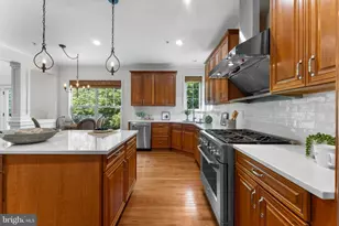 14425 Woodwill Ln, Gainesville, VA 20155 - Photo 12