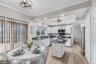 2796 Maple Ridge Dr, Woodbridge, VA 22192 - Photo 22