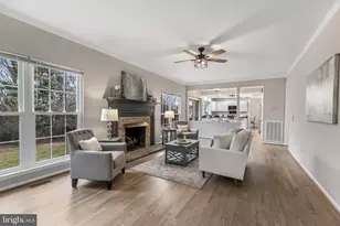 2796 Maple Ridge Dr, Woodbridge, VA 22192 - Photo 32