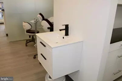 10620 Crestwood Drive Burg #2 - B, Manassas, VA 20109 - Photo 16