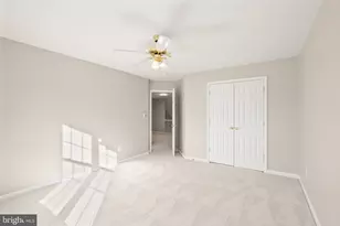 6932 Walnut Hill Dr, Gainesville, VA 20155 - Photo 36