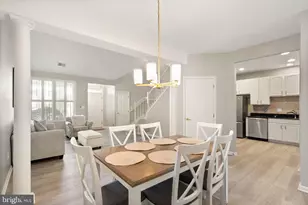 6932 Walnut Hill Dr, Gainesville, VA 20155 - Photo 10