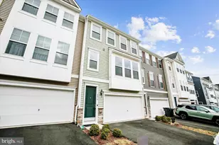 4016 Shire Meadow Ln, Triangle, VA 22172 - Photo 48