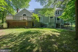 13002 Montpelier Ct, Woodbridge, VA 22192 - Photo 2