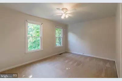 13002 Montpelier Court, Woodbridge, VA 22192 - Photo 4