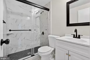 13418 Hillendale Dr, Woodbridge, VA 22193 - Photo 12