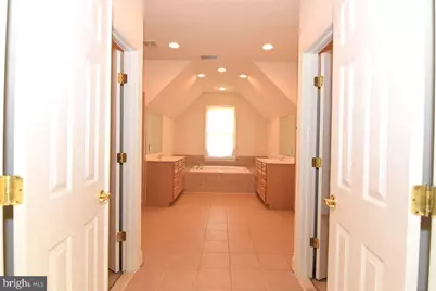 4619 Beaufont Spring Court, Woodbridge, VA 22192 - Photo 24