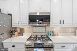 6049 Persinger House Ct, Manassas, VA 20112 - Photo 16