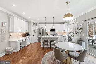 6049 Persinger House Ct, Manassas, VA 20112 - Photo 12