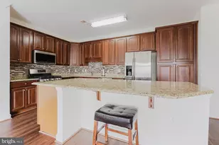 16804 Nuttal Oak Pl, Woodbridge, VA 22191 - Photo 10