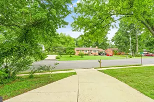 8309 Rolling Rd, Manassas, VA 20110 - Photo 12