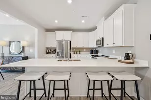 13715 Cobble Loop, Woodbridge, VA 22193 - Photo 8