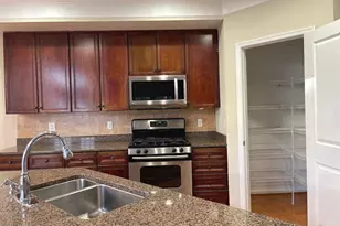 12313 Tanalian Falls Ln, Bristow, VA 20136 - Photo 6