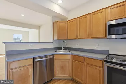 12212 Densmore Court, Woodbridge, VA 22192 - Photo 10