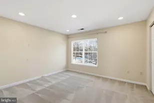 12212 Densmore Ct, Woodbridge, VA 22192 - Photo 16
