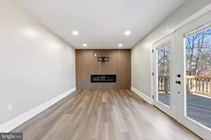 15689 Pike Trail, Dumfries, VA 22025 - Photo 10